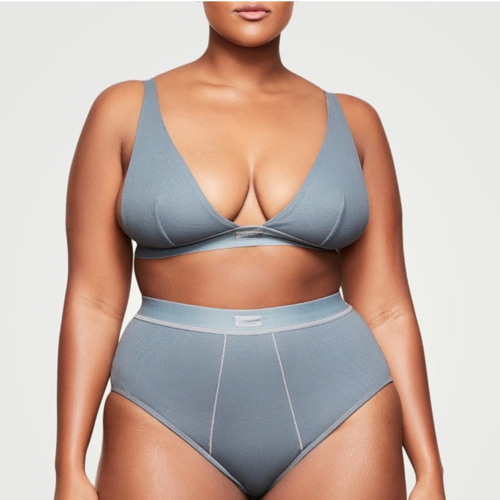 NWT Skims Cotton Rib Plunge Bralette in Kyanite